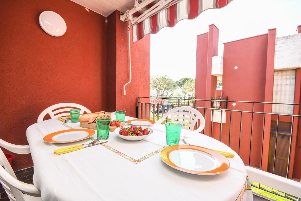 Holiday Sirmione Apartments ภายนอก รูปภาพ